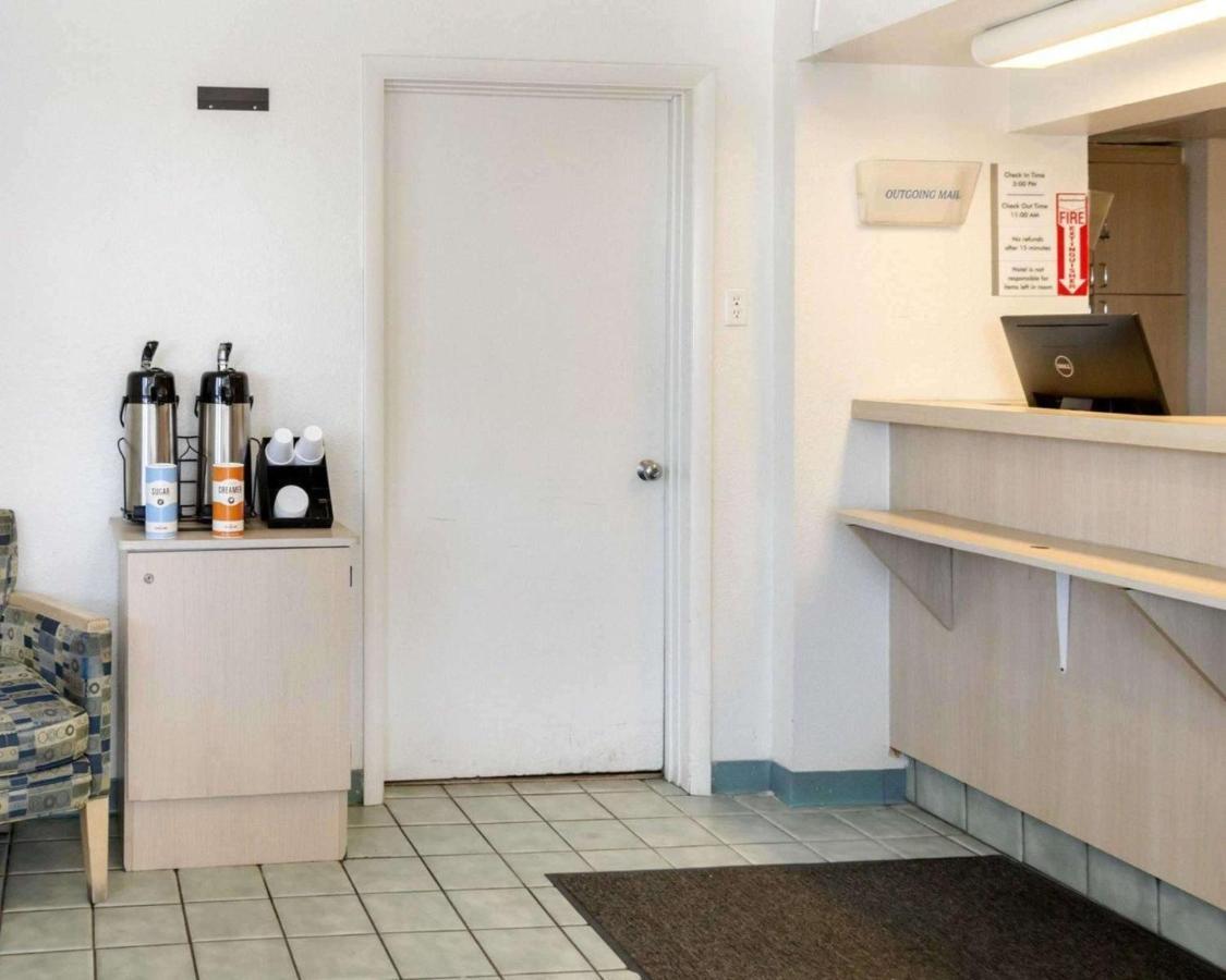 Rodeway Inn Columbus Luaran gambar