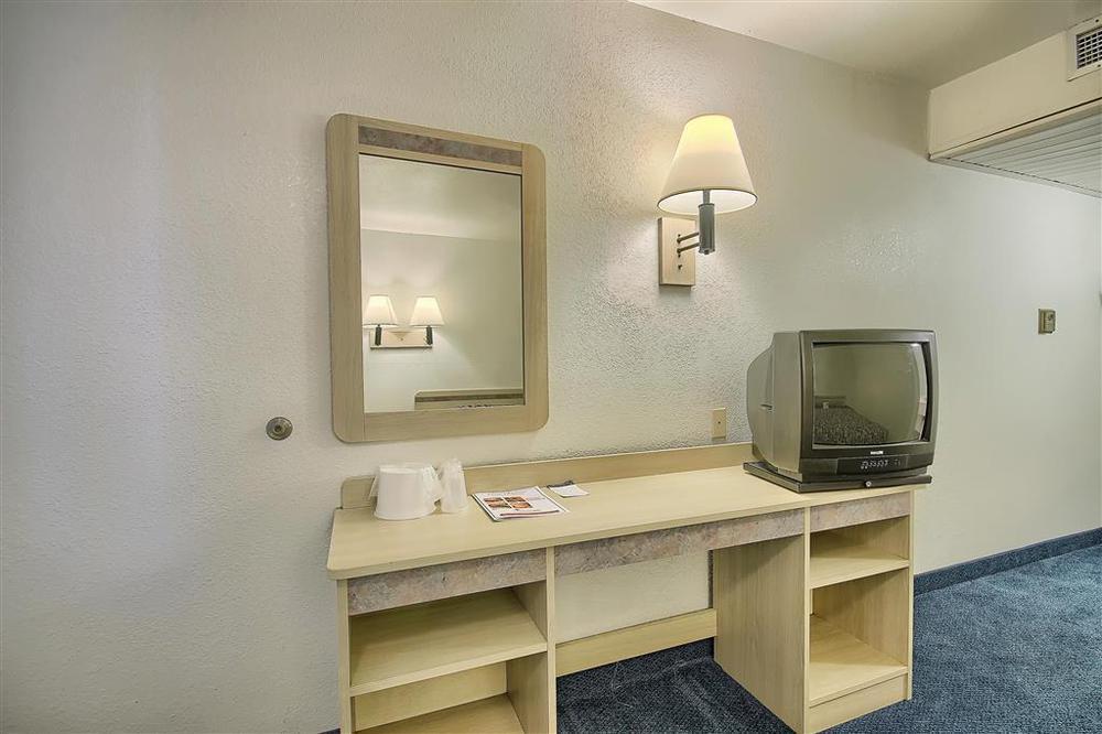 Rodeway Inn Columbus Bilik gambar